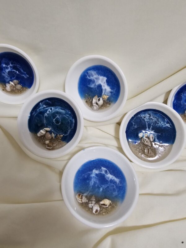 Circle Ceramic dish with Ocean Resin art and real sand and shells